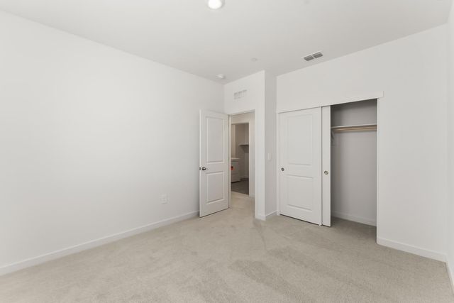 7585 Sachet Way, Sacramento, CA 95829