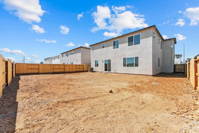 7585 Sachet Way, Sacramento, CA 95829