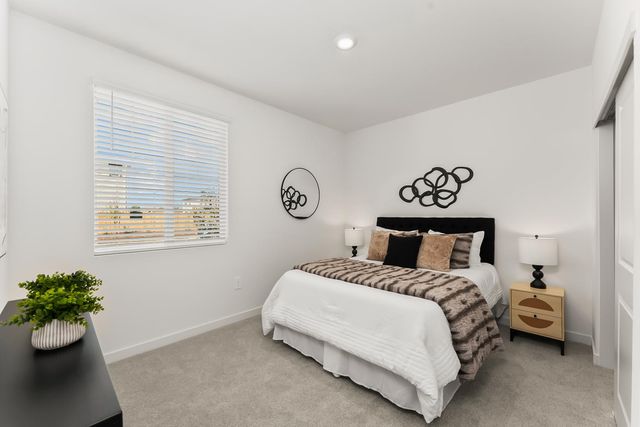 7585 Sachet Way, Sacramento, CA 95829