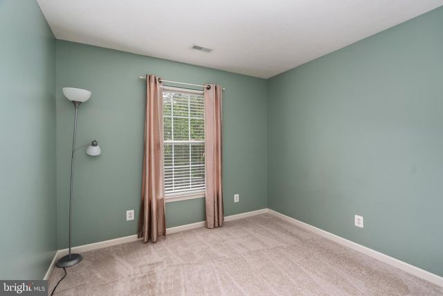 24 MCARTHUR LN, Elkton, MD 21921