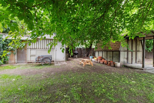 1420 California Ave, Turlock, CA 95380