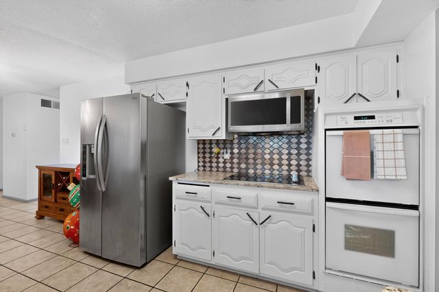 8707 Delamar Avenue NE, Albuquerque, NM 87111