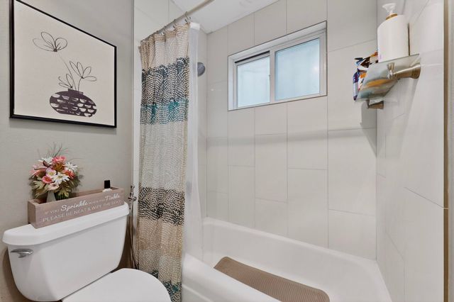 8707 Delamar Avenue NE, Albuquerque, NM 87111