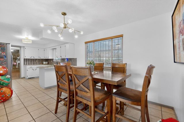 8707 Delamar Avenue NE, Albuquerque, NM 87111