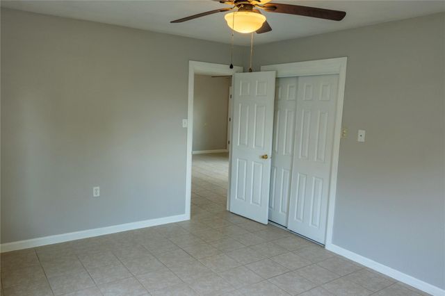 537 Cottontail Drive B, Crosby, TX 77532