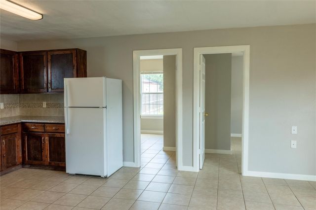 537 Cottontail Drive B, Crosby, TX 77532
