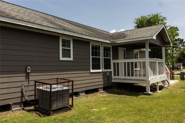 537 Cottontail Drive B, Crosby, TX 77532