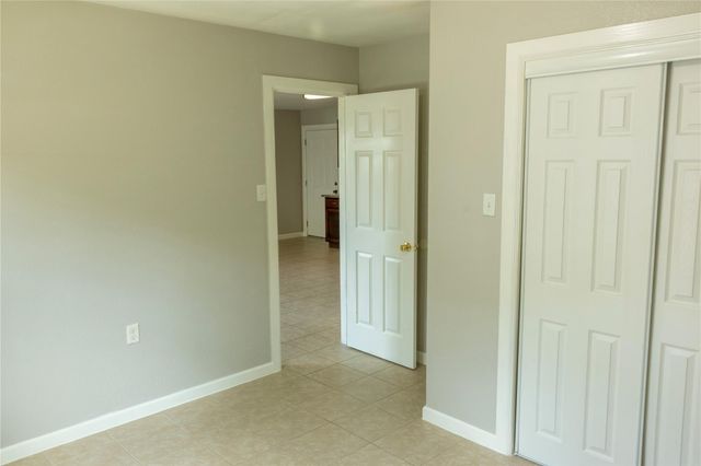 537 Cottontail Drive B, Crosby, TX 77532