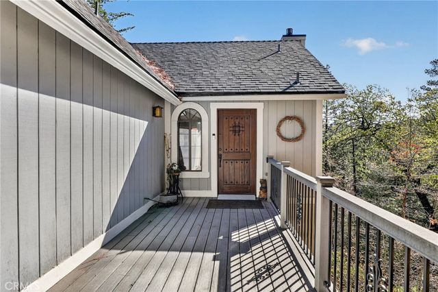 625 San Benito, Lake Arrowhead, CA 92352
