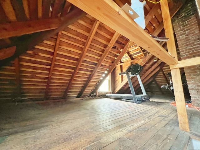 46 Glenwood Street, Manchester, CT 06040