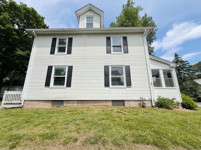 46 Glenwood Street, Manchester, CT 06040
