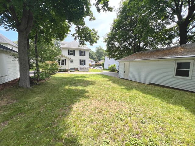 46 Glenwood Street, Manchester, CT 06040