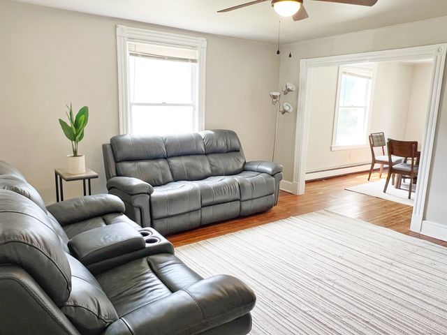 46 Glenwood Street, Manchester, CT 06040
