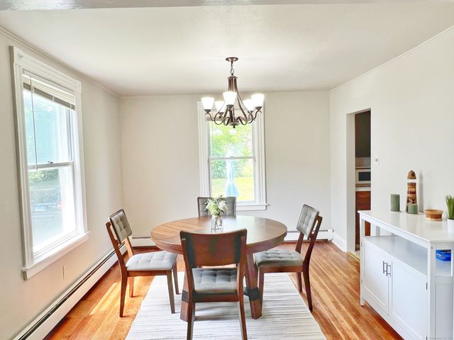 46 Glenwood Street, Manchester, CT 06040