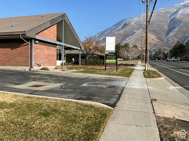3425 E BENGAL BLVD, Cottonwood Heights, UT 84121