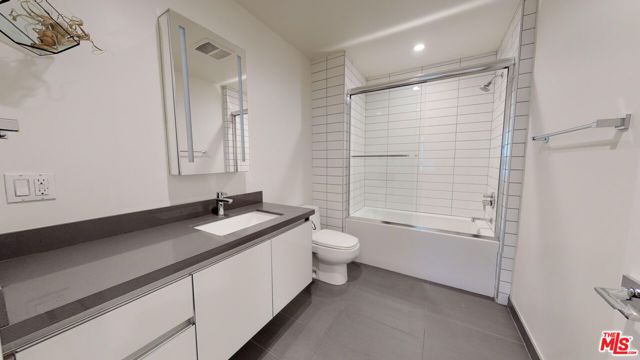 938 S ORANGE GROVE Avenue 101, Los Angeles, CA 90036