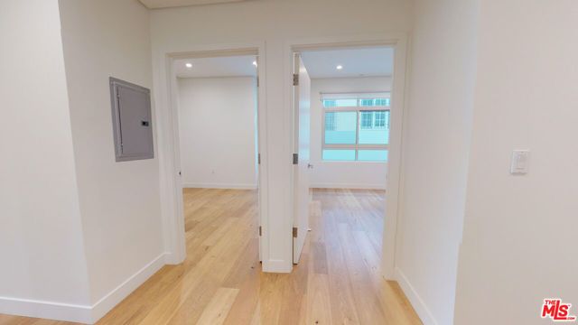 938 S ORANGE GROVE Avenue 101, Los Angeles, CA 90036