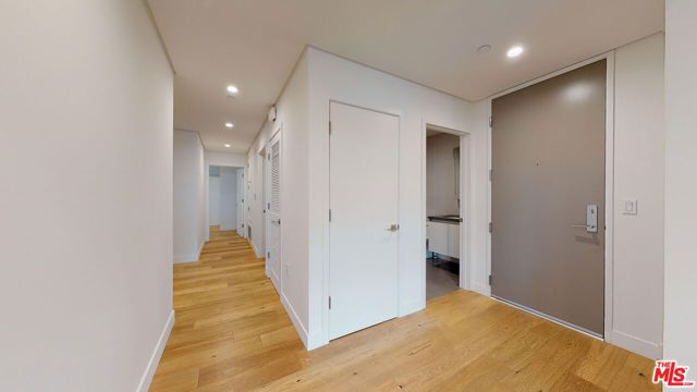 938 S ORANGE GROVE Avenue 101, Los Angeles, CA 90036