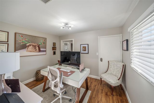 2009 N Durham Drive, Houston, TX 77008