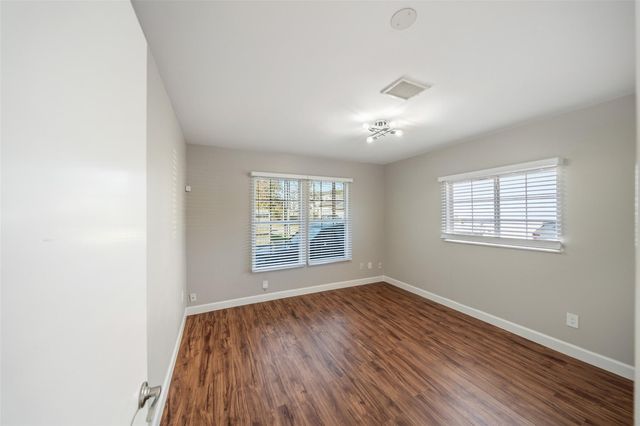 2009 N Durham Drive, Houston, TX 77008