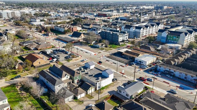 2009 N Durham Drive, Houston, TX 77008