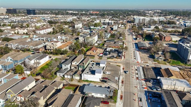 2009 N Durham Drive, Houston, TX 77008