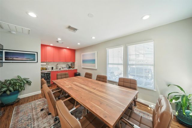 2009 N Durham Drive, Houston, TX 77008