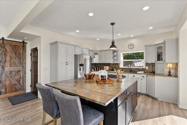 3807 E Avery LN, Coeur D'alene, ID 83814