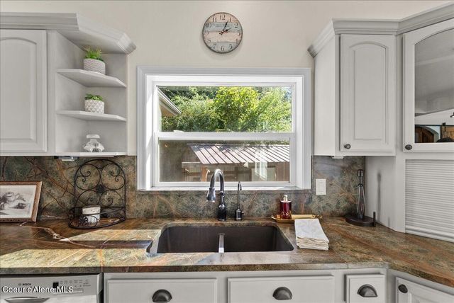 3807 E Avery LN, Coeur D'alene, ID 83814