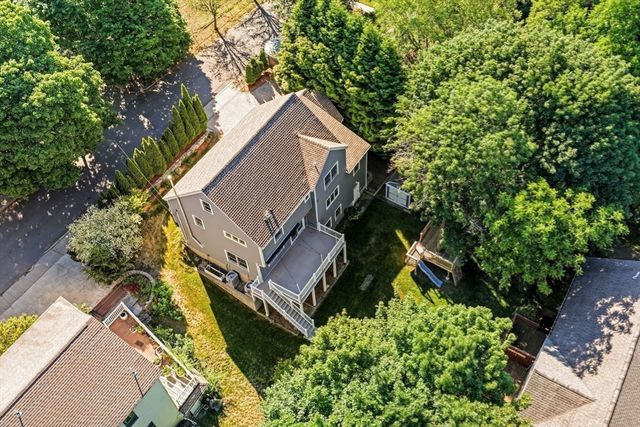 10 Farrow Street, Winchester, MA 01890