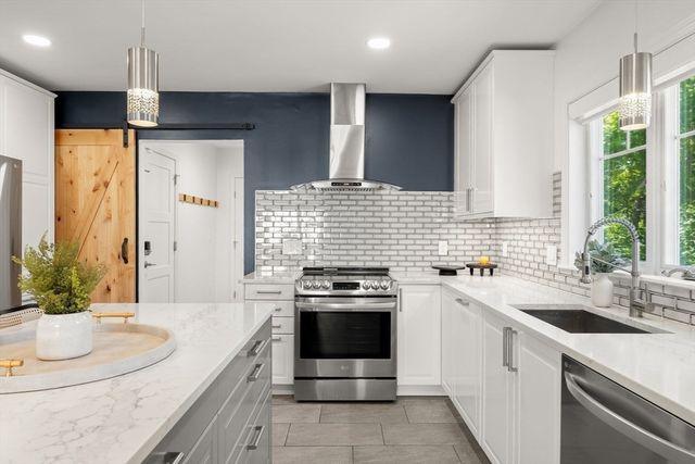 10 Farrow Street, Winchester, MA 01890