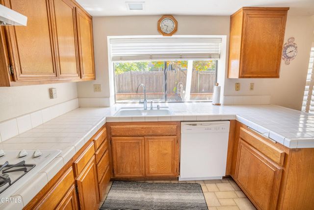 2500 Lilac Walk, Oxnard, CA 93030