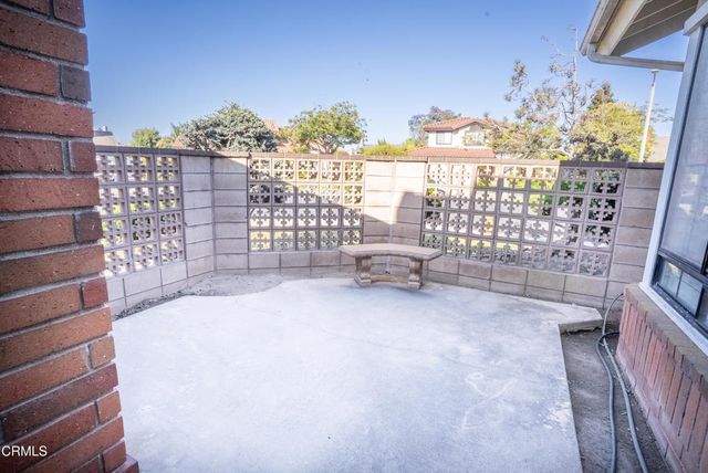 2500 Lilac Walk, Oxnard, CA 93030