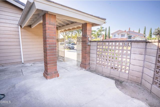 2500 Lilac Walk, Oxnard, CA 93030