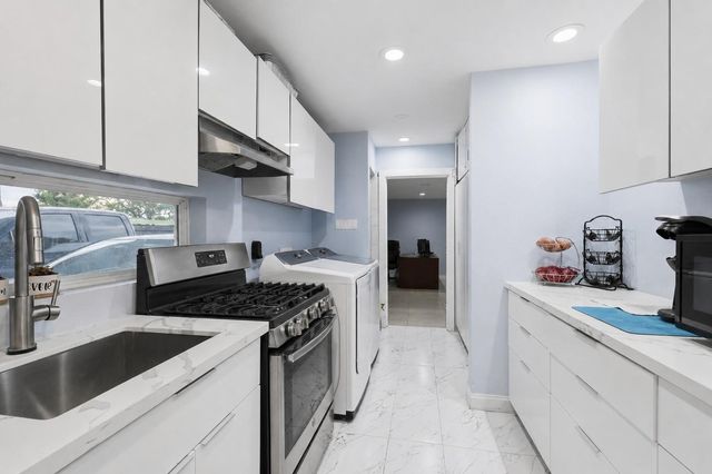 5323 S Braeswood Boulevard, Houston, TX 77096