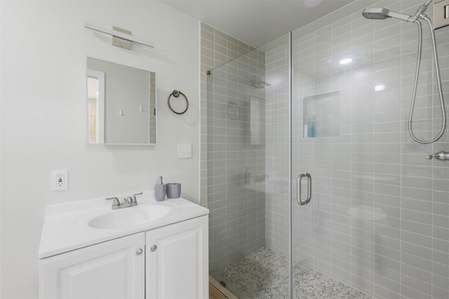 5323 S Braeswood Boulevard, Houston, TX 77096