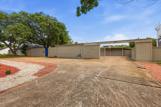 5323 S Braeswood Boulevard, Houston, TX 77096