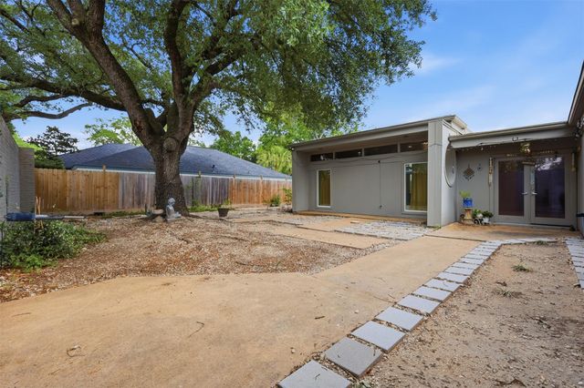 5323 S Braeswood Boulevard, Houston, TX 77096
