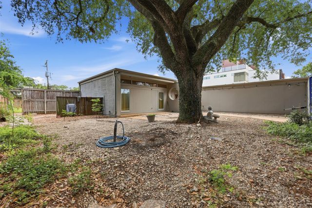 5323 S Braeswood Boulevard, Houston, TX 77096