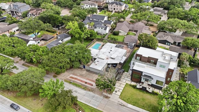 5323 S Braeswood Boulevard, Houston, TX 77096