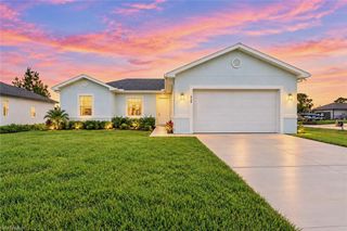 426 Mercedes CT, Lehigh Acres, FL 33972