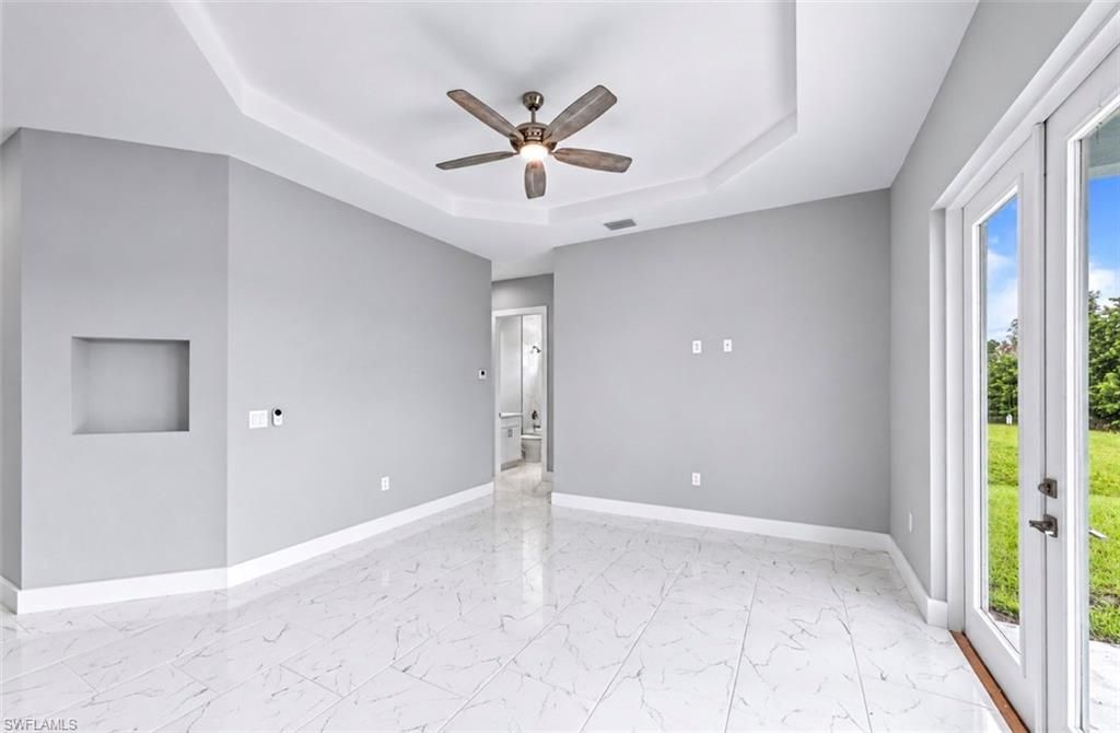 426 Mercedes CT, LEHIGH ACRES, FL 33972 — photo 3