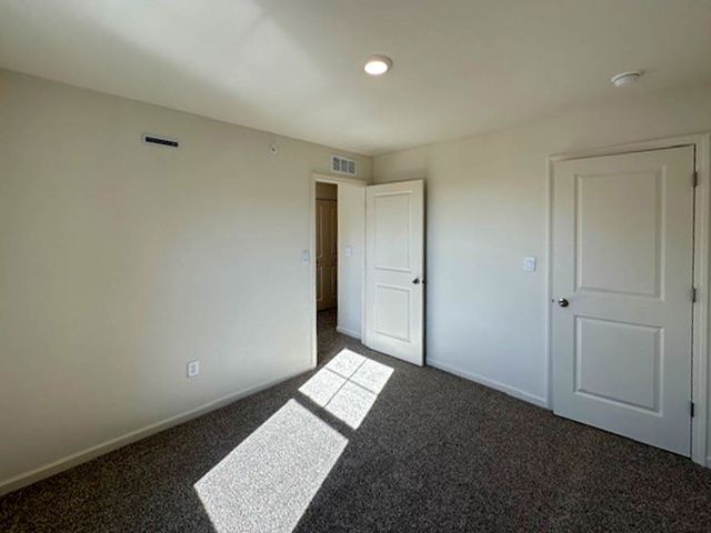 573 yosemite Way, Mundelein, IL 60060