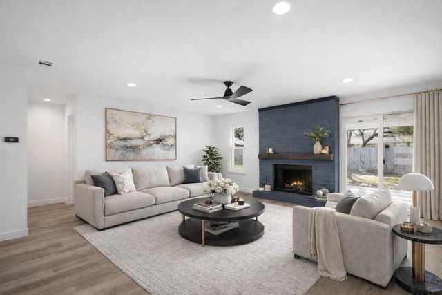 9717 Anderson Village DR, Austin, TX 78729