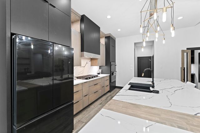 2065 Canyon Creek Parkway, Benton, AR 72019