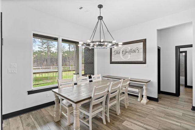 2065 Canyon Creek Parkway, Benton, AR 72019