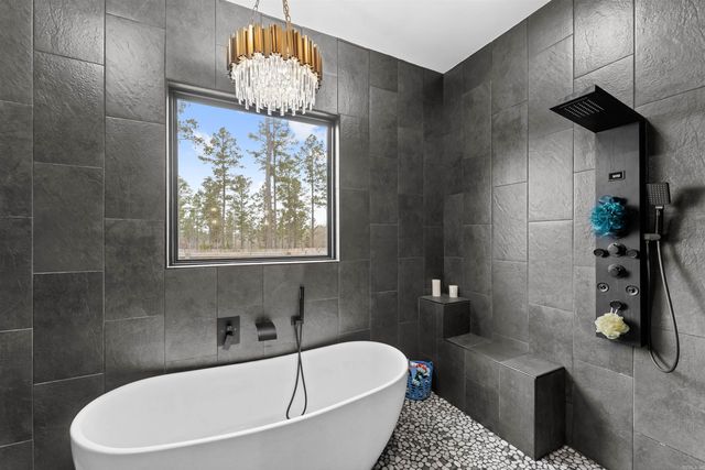 2065 Canyon Creek Parkway, Benton, AR 72019