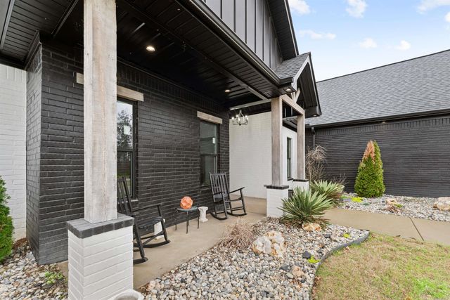 2065 Canyon Creek Parkway, Benton, AR 72019