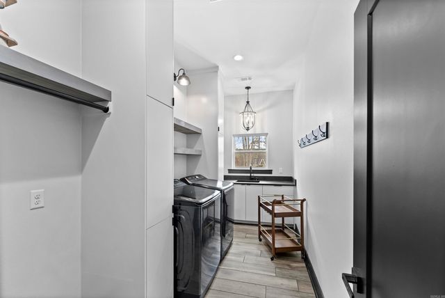 2065 Canyon Creek Parkway, Benton, AR 72019