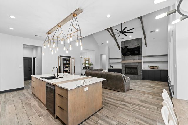 2065 Canyon Creek Parkway, Benton, AR 72019